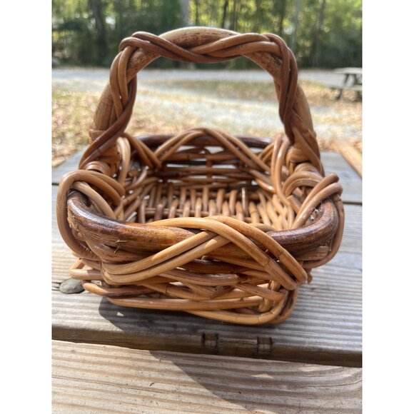 Vintage Woven Rattan Basket With Handle Rectangle Cottage Rustic - Picture 6 of 16